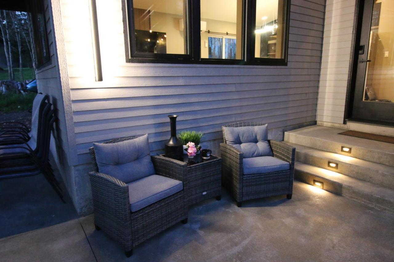 Luxe Lake Cabin Hot Tub Grill Firepit Ev Charger Onalaska Dış mekan fotoğraf