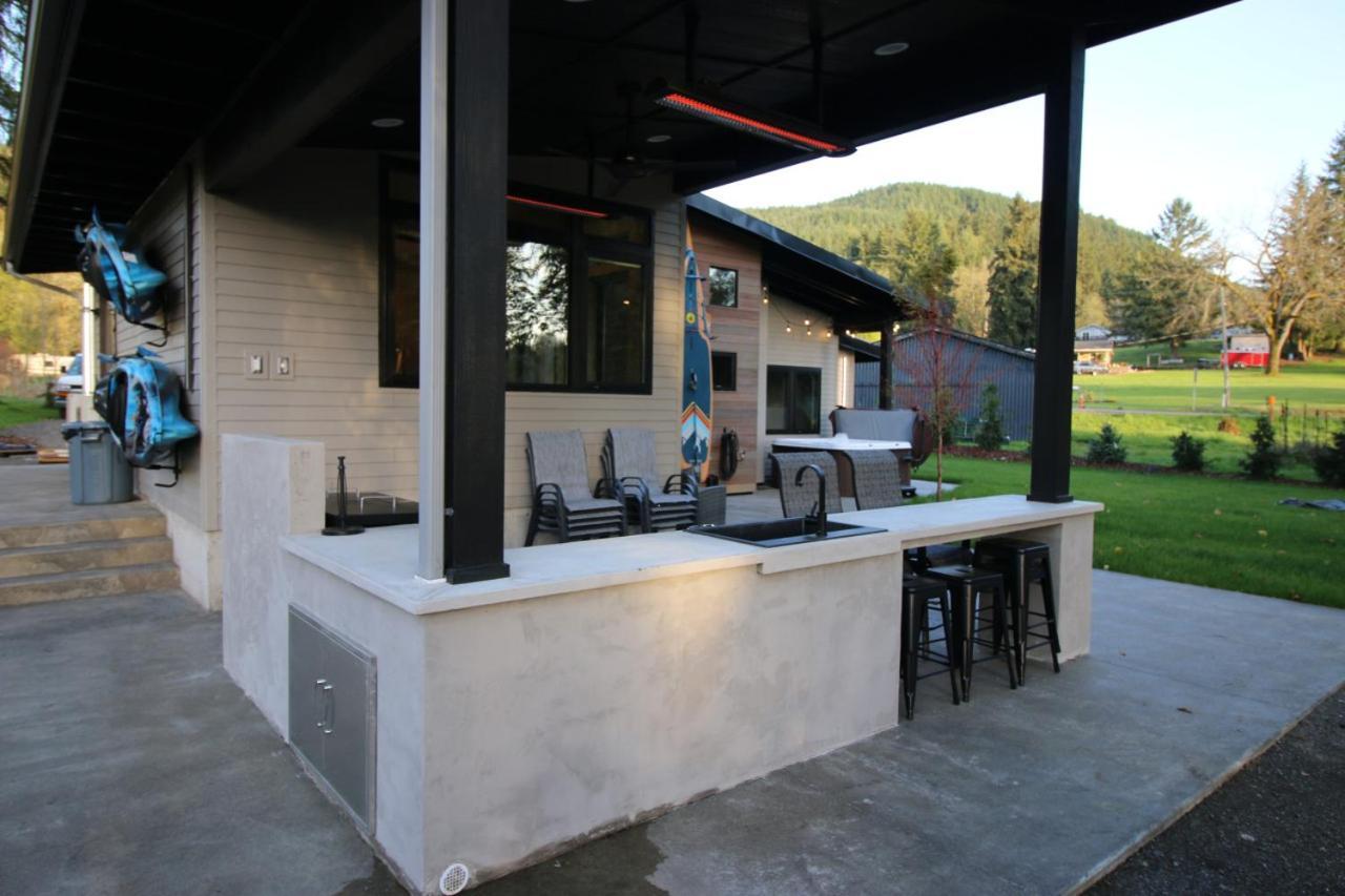 Luxe Lake Cabin Hot Tub Grill Firepit Ev Charger Onalaska Dış mekan fotoğraf
