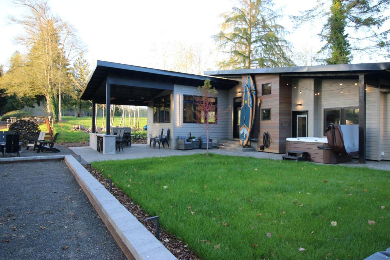 Luxe Lake Cabin Hot Tub Grill Firepit Ev Charger Onalaska Dış mekan fotoğraf